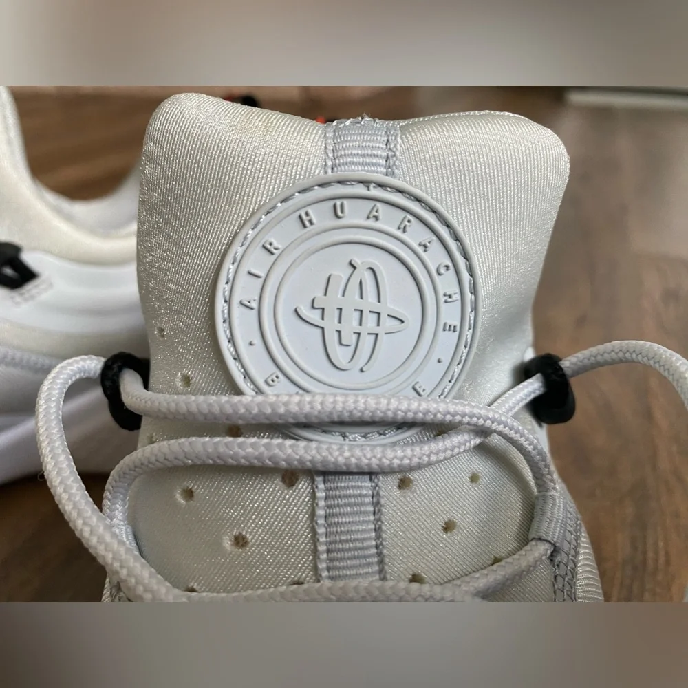 Nike Air Huarache City Move Pure Platinum Crimson size 8.5 - Picture 6 of 16